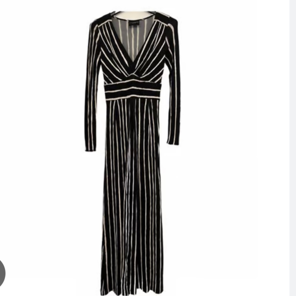 Atos lombardini maxi dress gently used. Size 42 Europe